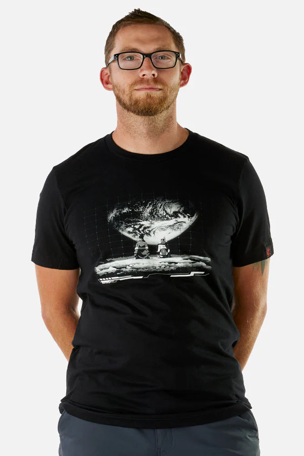 CYBERPUNK EDGERUNNERS MOON DATE TEE - Image 4