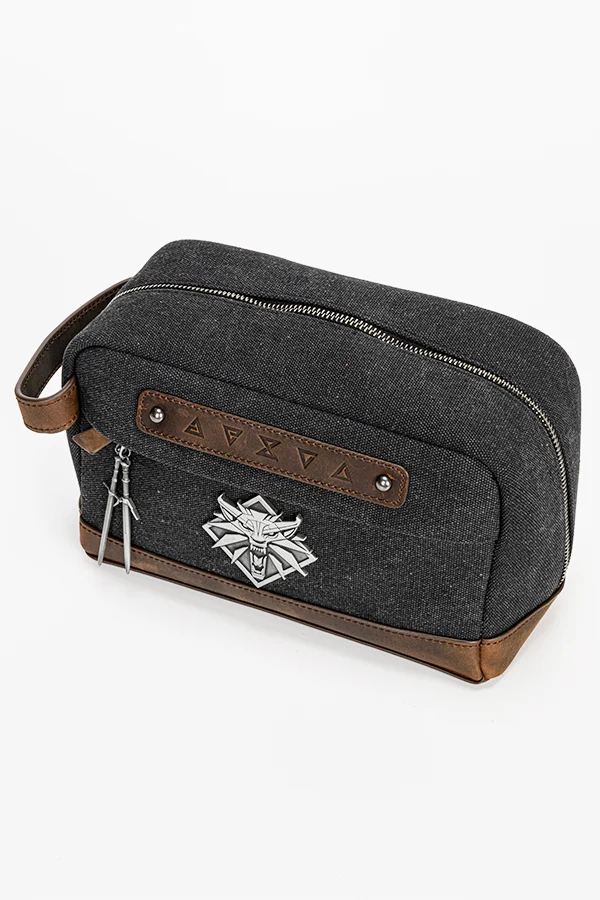 THE WITCHER WHITE WOLF DOPP KIT - Image 3