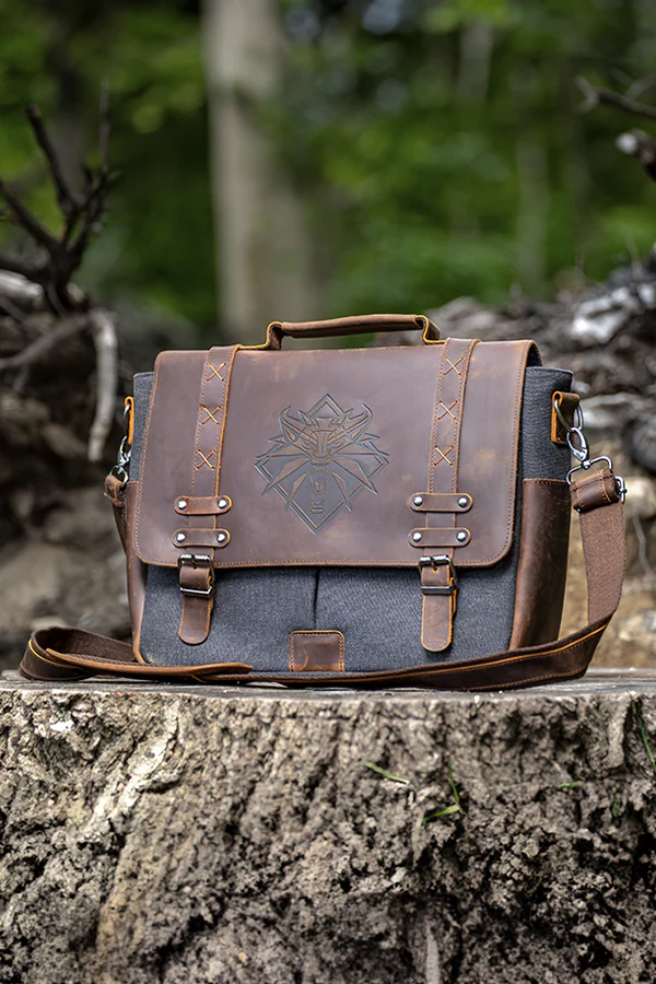 THE WITCHER WHITE WOLF MESSENGER BAG - Image 5