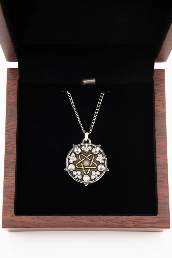 THE WITCHER YENNEFER MEDALLION WITH BOX - Image 5