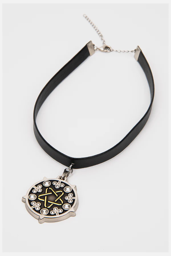 THE WITCHER YENNEFER MEDALLION WITH BOX - Image 9